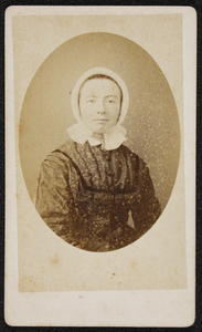 7 Carte de Visite van Jannetje Overbosch, tweede echtgenote van Jacob Brouwer., 1860-01-01