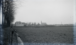 182 Teugseweide met in de verte de oude gasfabriek en de Bergkerk. Foto genomen vanaf de Pothoofd / Zutphenselaan, 1910-01-01