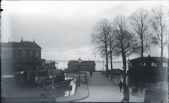 196 Hoog water in Deventer. Rechts overdekte vismarkt, 1912-01-14