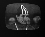 1008 Deventer Kunstijsbaan. Op 22 en 23 januari 1966 werden hier de Europese schaatskampioenschappen Allround gehouden. ...