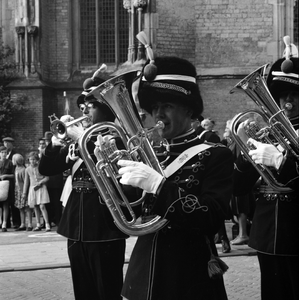 614 Muziekcorps op Grote Kerkhof, 1961-01-01