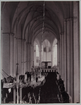 996 -10 Lebuïnuskerk interieur met gietijzeren kronen., 1875-01-01