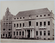 996 -11 Stadhuis en Landshuis op het Grote Kerkhof., 1875-01-01