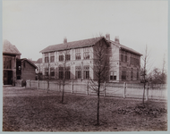 996 -29 Singel 25, Rijkskweekschool voor onderwijzers. Gebouwd in 1881., 1881-01-01
