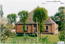 CPH_map1_150 Stolpboerderij van de familie J. Nieuwenbuurt aan de Purmerdijk nummer 9. Boerderij heette vroeger ,, 't ...