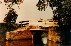 CPH_map1_125 Purmer-bruggetje aan de Westerweg (reeds in verval) bij van Wallendal. Gesloopt in 1980. ...