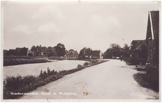 Mulder-z-0320 Foto: Broekermeerdijk en Eilandweg. Rechts het huis van melkhandelaar van Schieveen