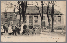 WAT002001210 Gemeenteschool Oost.De enige school in Wormer in 1902 die ook door katholieke leerlingen werden bezocht. ...