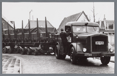 WAT002002489 Levering van goederen door een Duits bedrijf aan papierfabriek Van Gelder.Kaelble truck.