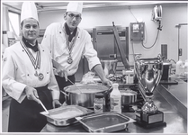 NNC-2000-01-0009 Menu van Edwin en Jaap goed voor Prix d'Honneur. Tijdens de horecabeurs Europa Culinair in Maastricht ...