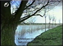 3818 In 1997 besteed RTL4 in de 5 uurs aandacht aan het fort bij Spijkerboor. Bij de opname op het buitenterrein komen ...