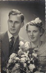 HGOM00000170 Sijken, Lies en Schans, Jaap omstreeks 1955 trouwfoto