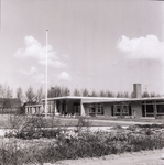 AdV_17-43-01 Tekst AdV: “Een foto uit de jaren zeventig van het hoofdgebouw Bejaardencentrum Middelwijck op het Prinses ...