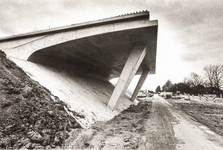 NNC-BM-0257 Viaduct over de Middenweg in aanbouw