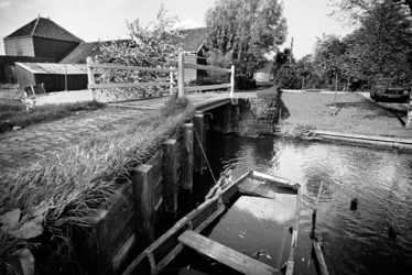 RJ000000878 De bruggen in Watergang voldoen niet meer aan de veiligheidseisen en moet vernieuwd worden zoals deze ter ...