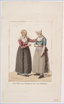 WAT001020969 Twee vrouwen in klederdracht waarvan een uit Volendam met hul en bloedkoralen ketting.