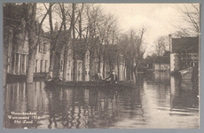 WAT001012349 Als gevolg van een zware noordwester storm brak in januari 1916 de Waterlandse Zeedijk tussen Monnickendam ...