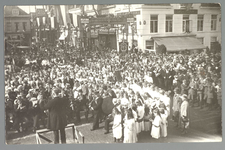 WAT001013145 Viering van het 25-jarig regeringsjubileum van Koningin Wilhelmina september 1923 op de Kaasmarkt met ...