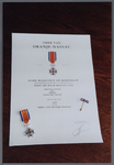 WAT001001519 Foto: huldiging Pieter Jonges met een lintje in de Orde van Oranje-Nassau.
