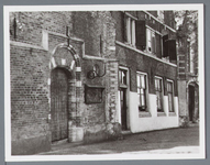 WAT001002205 Foto v.l.n.r.; Pieter Jonges, Leny Klopper-Bruin en Jan KlopperOudheidskamer Jisp, Dorpsstraat nummer 19 ...