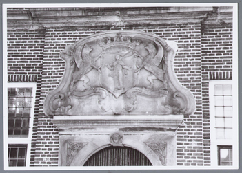 WAT001002182 Foto v.l.n.r.; Pieter Jonges, Leny Klopper-Bruin en Jan KlopperOudheidskamer Jisp, Dorpsstraat nummer 19 ...