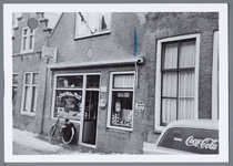 WAT001002210 Foto: Groente- en fruitwinkel aan de kerkstraat 7 te Monnickendam