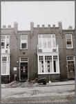 WAT001003151 Julianastraat met de huisnummers 16 en 18, bouwjaar 1910.