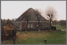 WAT001003838 Boerderij met de naam De Heer van Egmond uit de 17e of 18e eeuw met gevels uit het derde kwart van de 19e ...