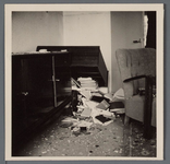 WAT001005623 Op 6 juli 1959 ontplofte op de Koemarkt een vuilniswagen. De oorzaak was de kort daarvoor geladen ongeveer ...