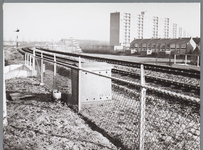 WAT001010396 Voorheen spoorbaanovergang WheredijkLinks tunneldoorgang.Rechtsboven de Saturnusstraat met links achter de ...