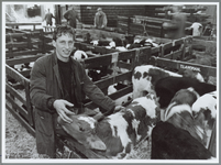 WAT001016237 Foto: Jaap de Haas: „Ik heb geen opleiding gehad voor veehandelaar, want dat bestaat niet.'De Haas vertelt ...