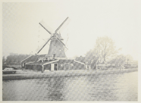 WAT001017763 Krijtmolen De Admiraal.De molen werd in 1792/1793 door Symon Krol in opdracht van Roelof de Leeuw gebouwd. ...