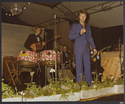 WAT001019544 Landsmeer 650 jaar.Slotmanifestatie op zaterdag 5 juni 1976 duurde tot ver na zonsopgang. Het werd een ...