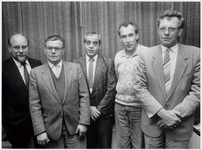 WAT003003909 Huldiging FNV leden.Foto eerste van rechts: v.d. Lee uit Ilpendam.Tweede van rechts: Cor Tromp uit Ilpendam.