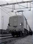 17979 FDHEEMAF058901 De elektrische locomotief nummer 1201 van de Nederlandse Spoorwegen trekt de Scandinavië expres op ...