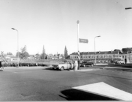 2814 FD013213 Schuttevaerkade/Zamenhofsingel met de zogenaamde Mesthoop- of Petroleumbrug: Dijkstraat en Rembrandtlaan., 1974