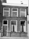 4026 FD014624 Thorbeckegracht 57: ondergevel met guirlandes., 1972