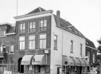 4573 FD014640 Thorbeckegracht 67/Dijkstraat, westzijde., 1981