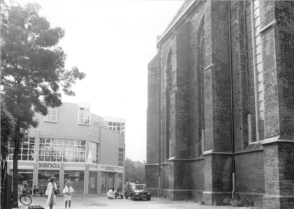 5221 FD000050 Winkelcentrum binnenstad 1989 met winkelend publiek, Achter de Broeren en Broerenstraat naar het westen ...