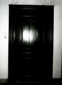 5268 FD001319 Gangdeur in het voormalige woonhuis van de dichter Rhijnvis Feith (1753-1824) in de Bloemendalstraat in ...