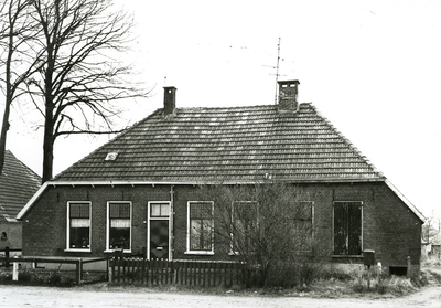 7633 FD001496 Twee-onder-een-kap boerderijen op Boerendanserdijk 10 en 8., 1975-00-00