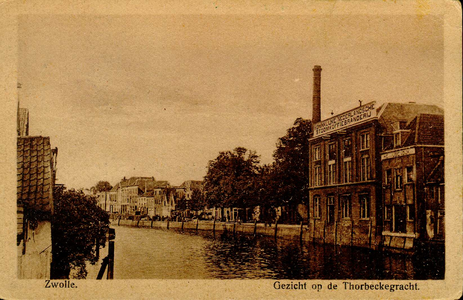 1284 PBKR3783 Thorbeckegracht gezien naar het westen vanaf de Diezerpoortenbrug met rechts de Koninklijke Nederlandsche ...