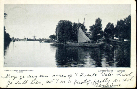 1524 PBKR4378 Zwartewater, ca. 1904. Gezicht vanaf het Rodetorenplein op het Zwartewater. Links is het hekwerk te zien ...