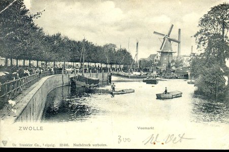 1935 PBKR3892 Gezicht op de Pannenkoekendijk tussen Keersluisbrug en de juist opengedraaide Kamperpoortenbrug. De ...