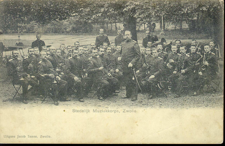 1952 PBKR4446 Het Stedelijk Muziekkorps Zwolle, 1905.Eertijds de Schuttersmuziek onder leiding van Leopold Beers., 1905-00-00