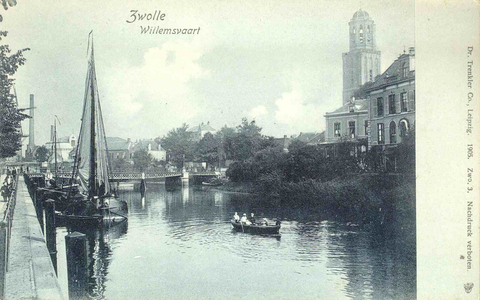 3065 PBKR5205 Binnenvaartschepen, Scheepstype: Overijsselse Praam. Overijsselse Praam, (geladen), aan het zeil drogen. ...