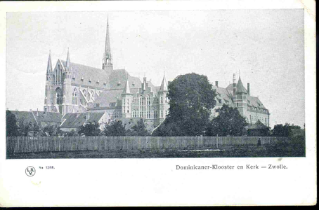 3614 PBKR0153 Dominicanenklooster en kerk (voltooid 1901-1902), gezien vanaf het nog onvoltooide Assendorperplein ...