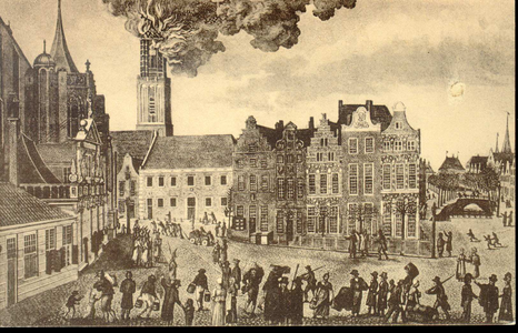 3683 PBKR1294 Grote Markt met o.a. brandweer, briefkaart van een prent door A. Berginden van de brand in de Peperbus, ...