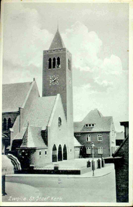 3839 PBKR0198 Assendorperstraat 205-207, RK Sint-Jozefkerk, ca. 1935. Gebouwd 1932-1933 door architect Johan A. ...