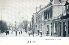 3925 PBKR1896 Gezicht op de oneven zijde van de Deventerstraat (nu Van Karnebeekstraat) vlakbij de Enkstraat, ca. 1915. ...